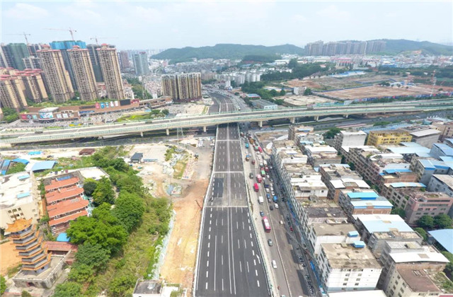 銀燈立交銀海大道跨線橋梁主線7月31日通車