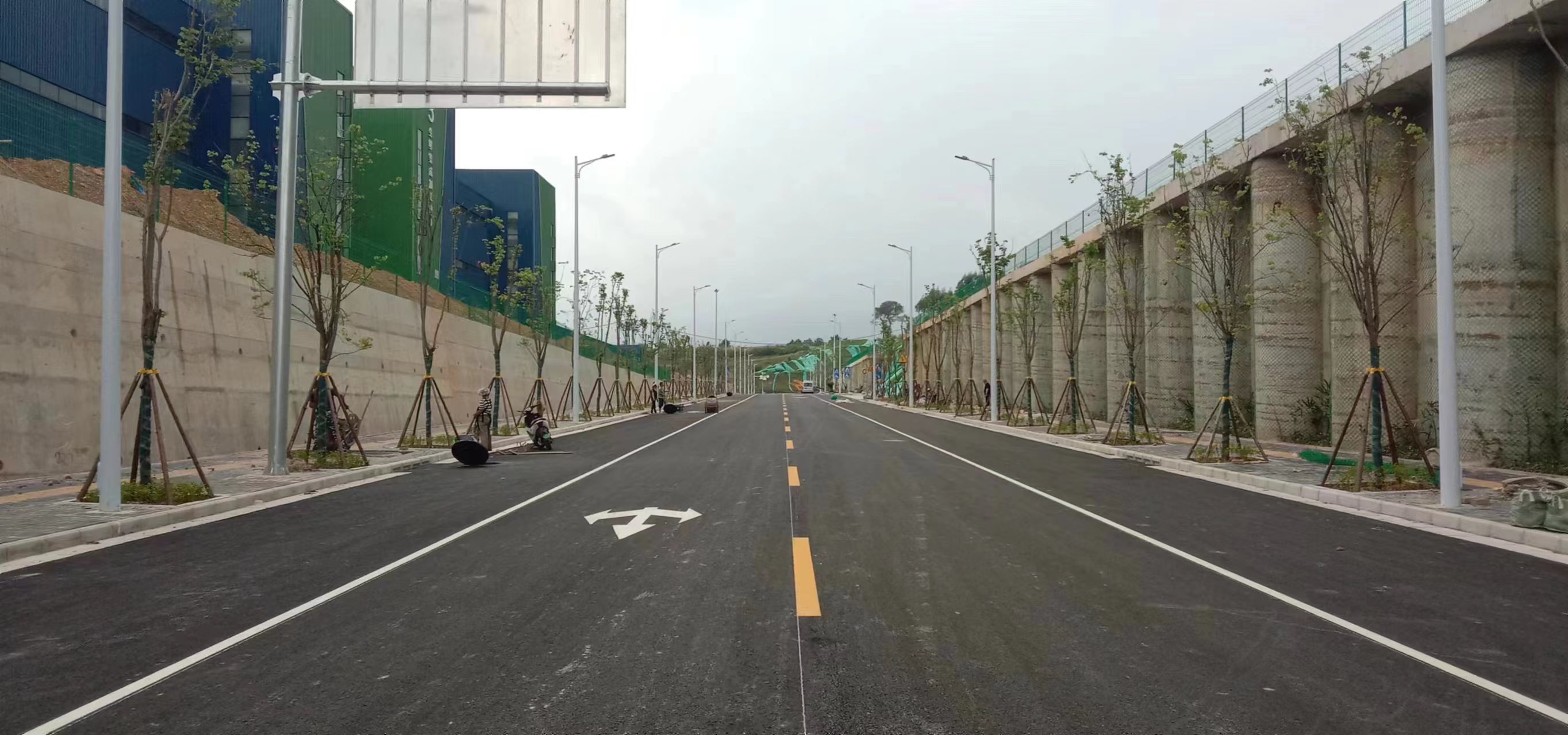 南寧國際鐵路港配套道路規(guī)劃二路（海城路-鐵山港路）項(xiàng)目通過竣工驗(yàn)收